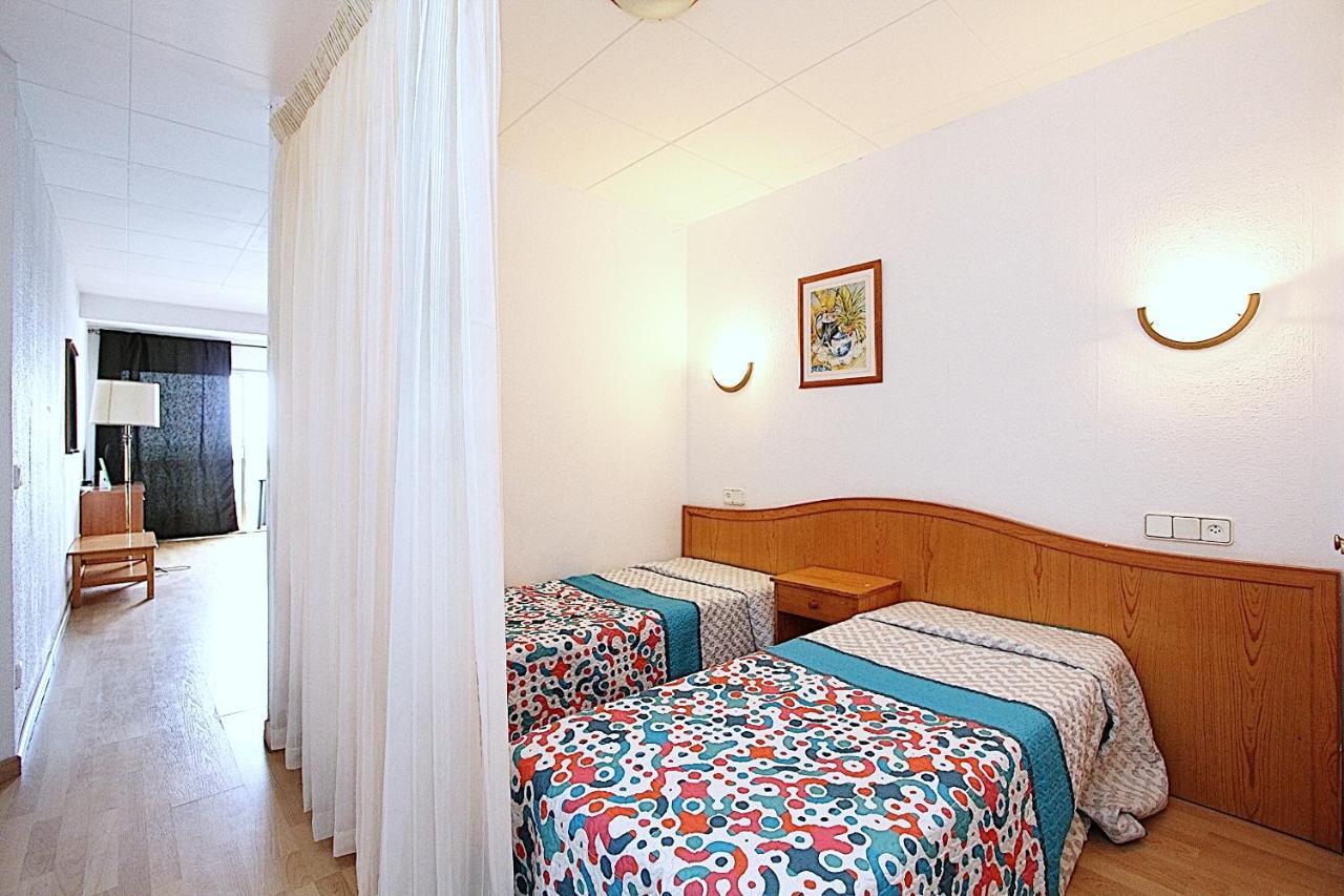 Apartaments Nautic Lloret de Mar Luaran gambar