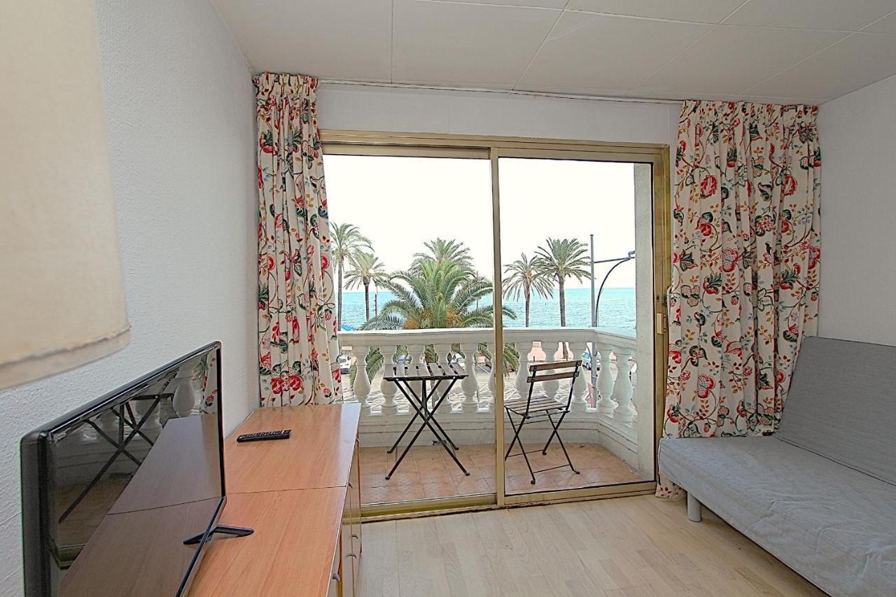 Apartaments Nautic Lloret de Mar Luaran gambar