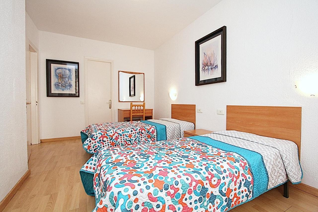 Apartaments Nautic Lloret de Mar Luaran gambar