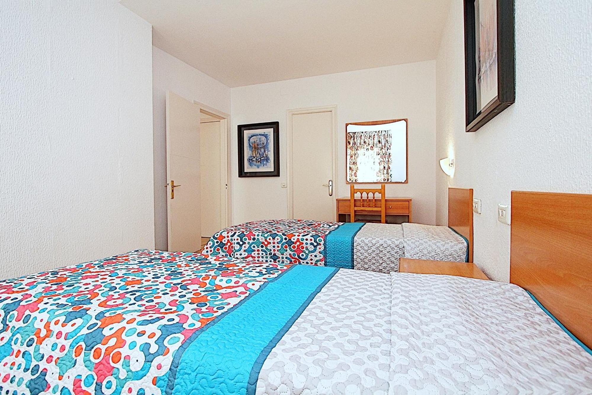 Apartaments Nautic Lloret de Mar Bilik gambar